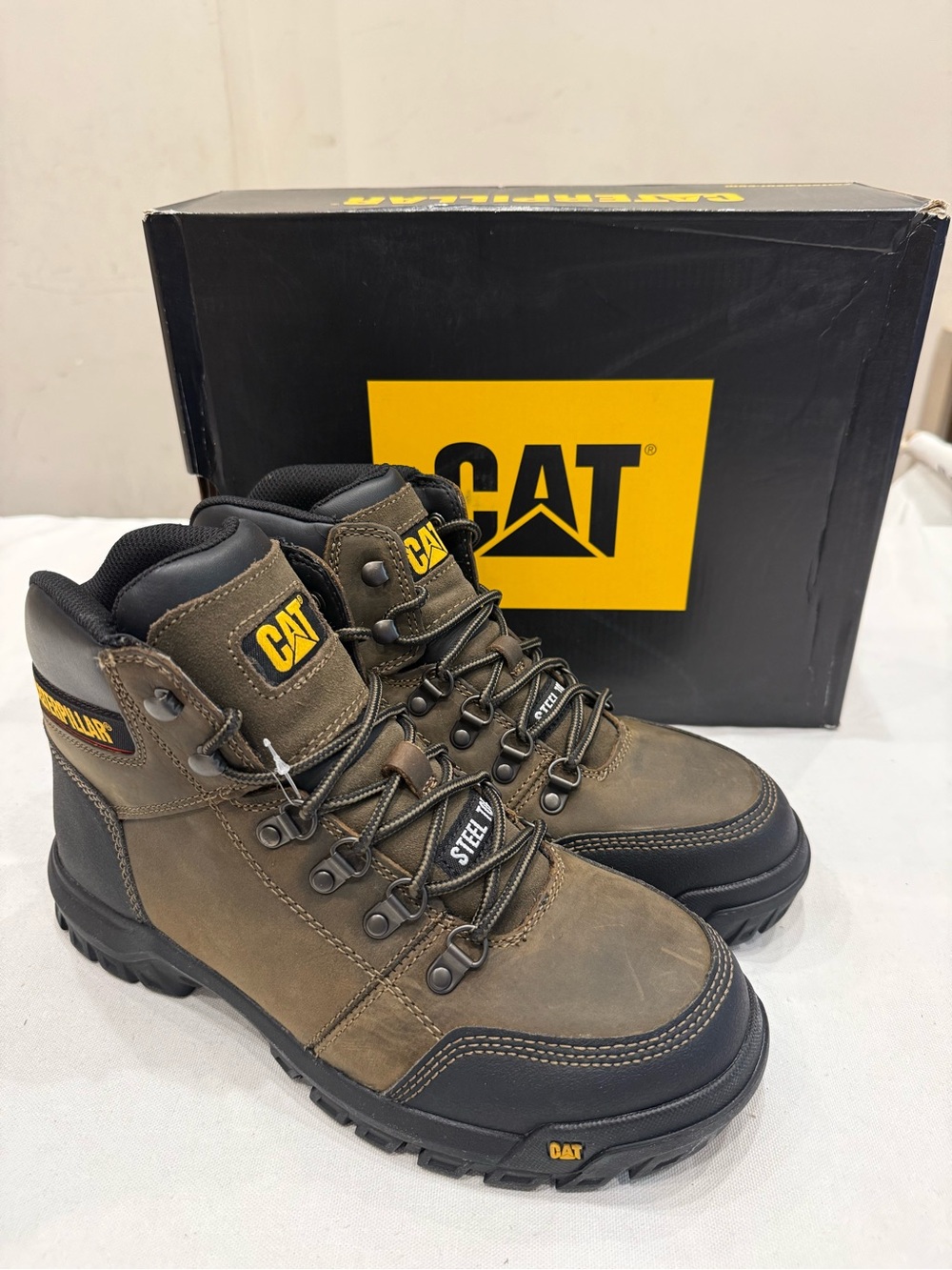 CAT Outline St Steel Toe Color Dark Gull Grey